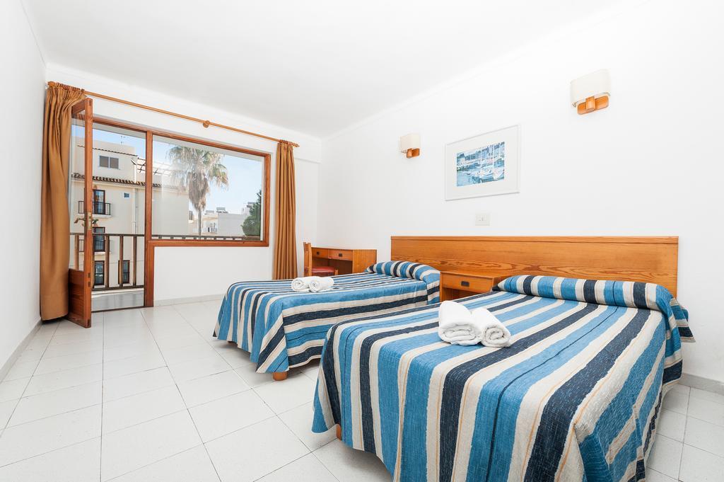 Hostal Casa Bauza Cala Ratjada  Rum bild