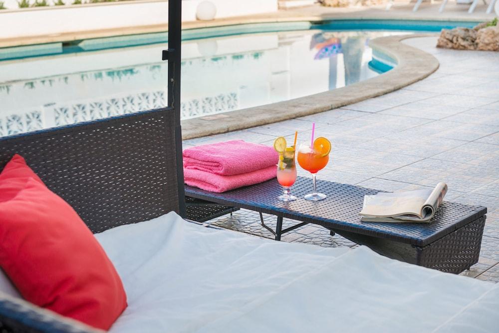 Hostal Casa Bauza Cala Ratjada  Exteriör bild