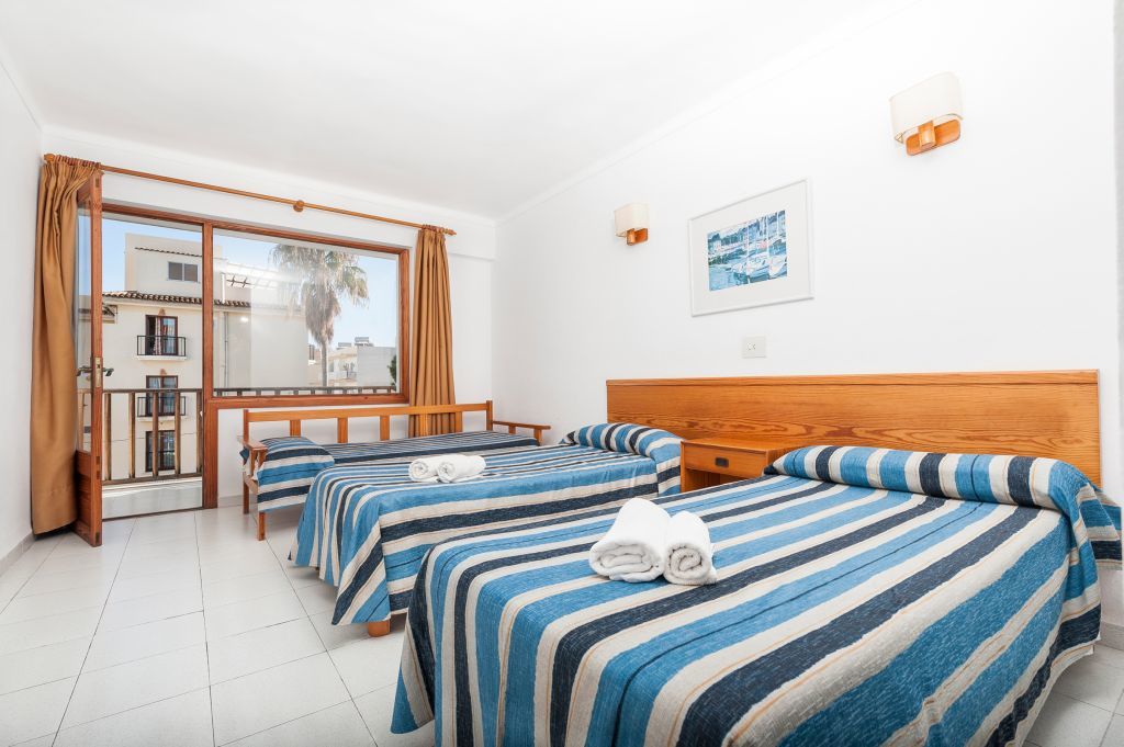 Hostal Casa Bauza Cala Ratjada  Exteriör bild