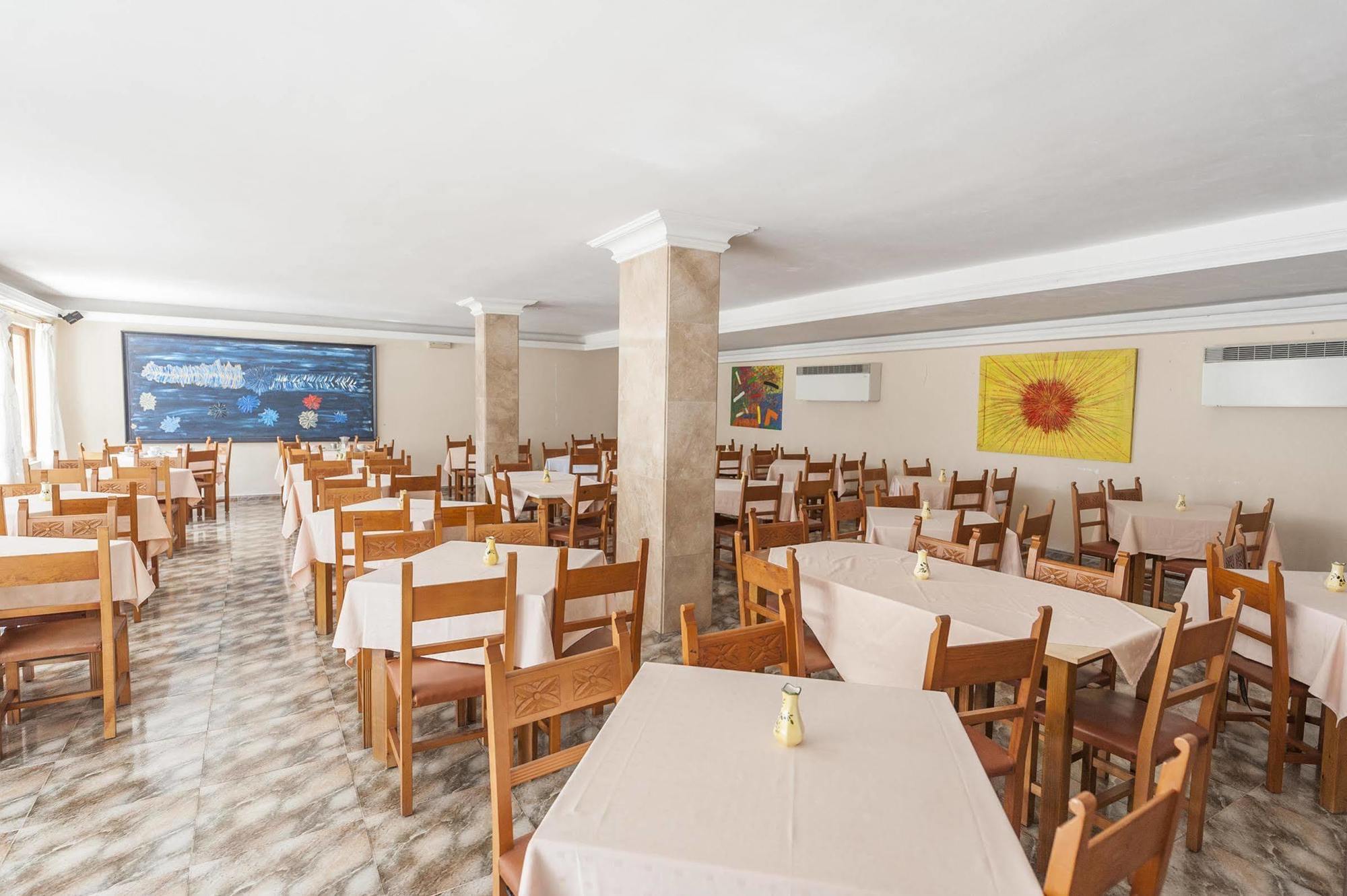 Hostal Casa Bauza Cala Ratjada  Exteriör bild